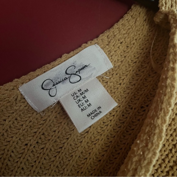 Jessica Simpson Twisted Front Cropped Sweater - Picture 2 of 9